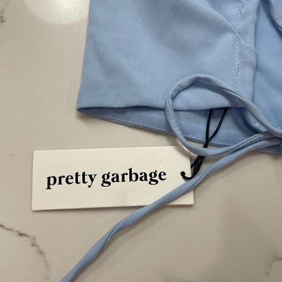 Pretty garbage tank top with open back - Picture 7 of 7